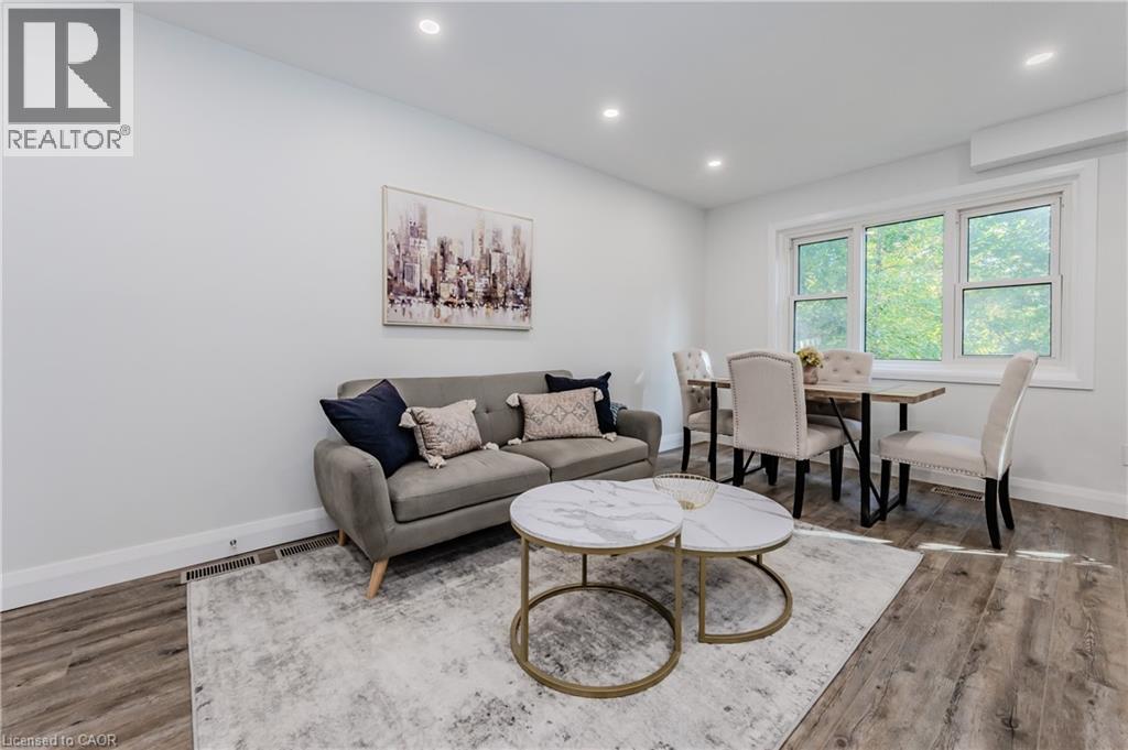 Photo 5 of 308 Bluevale Street N Unit E, Waterloo ON