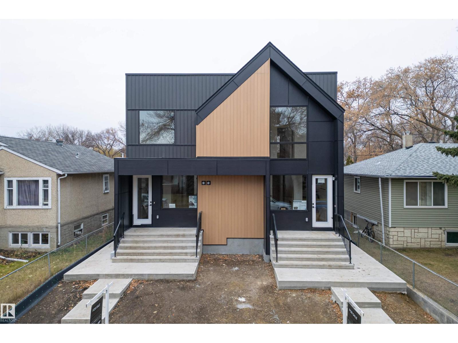 Photo 2 of 10244 80 St Nw, Edmonton AB
