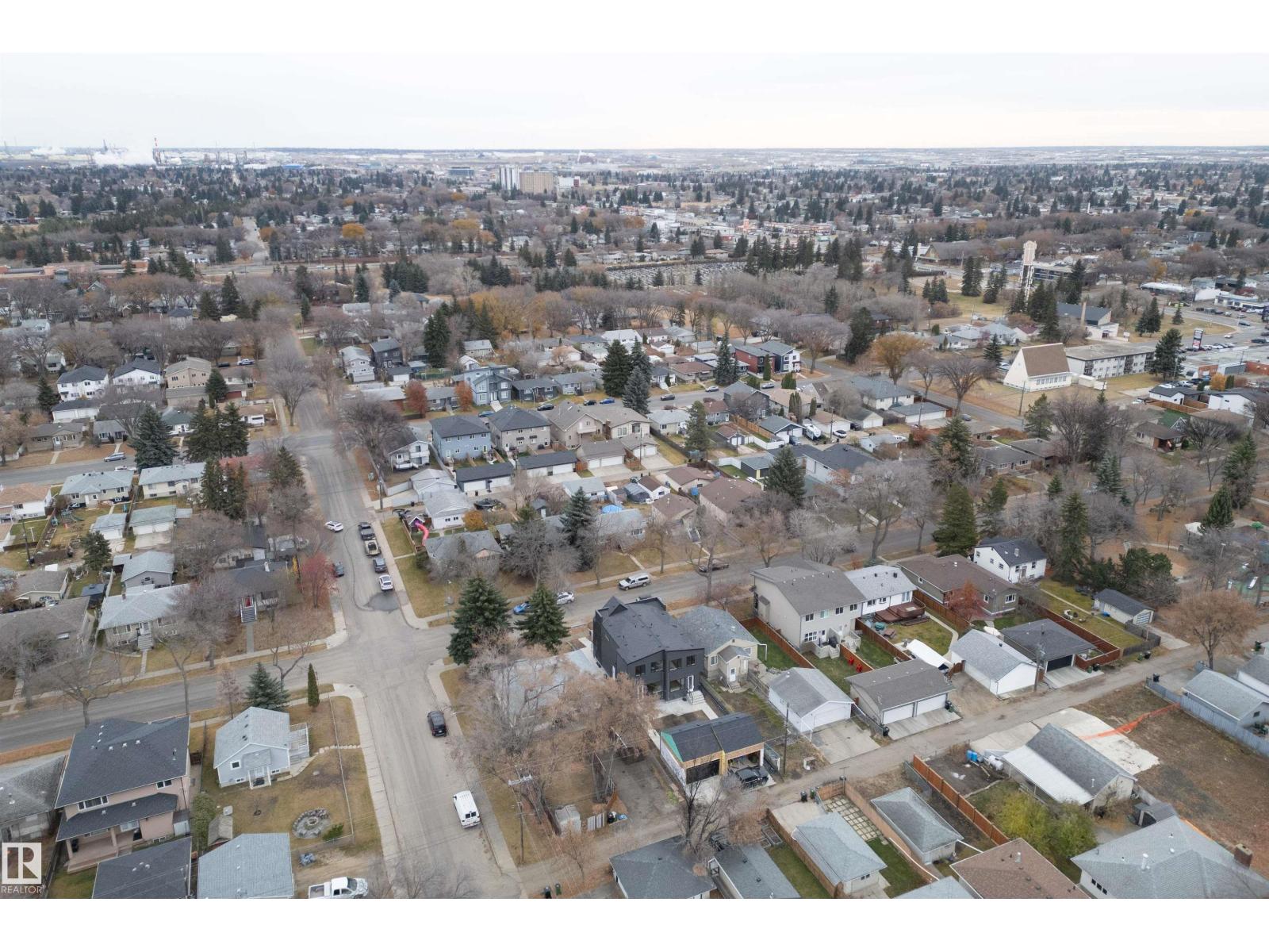 Photo 32 of 10244 80 St Nw, Edmonton AB