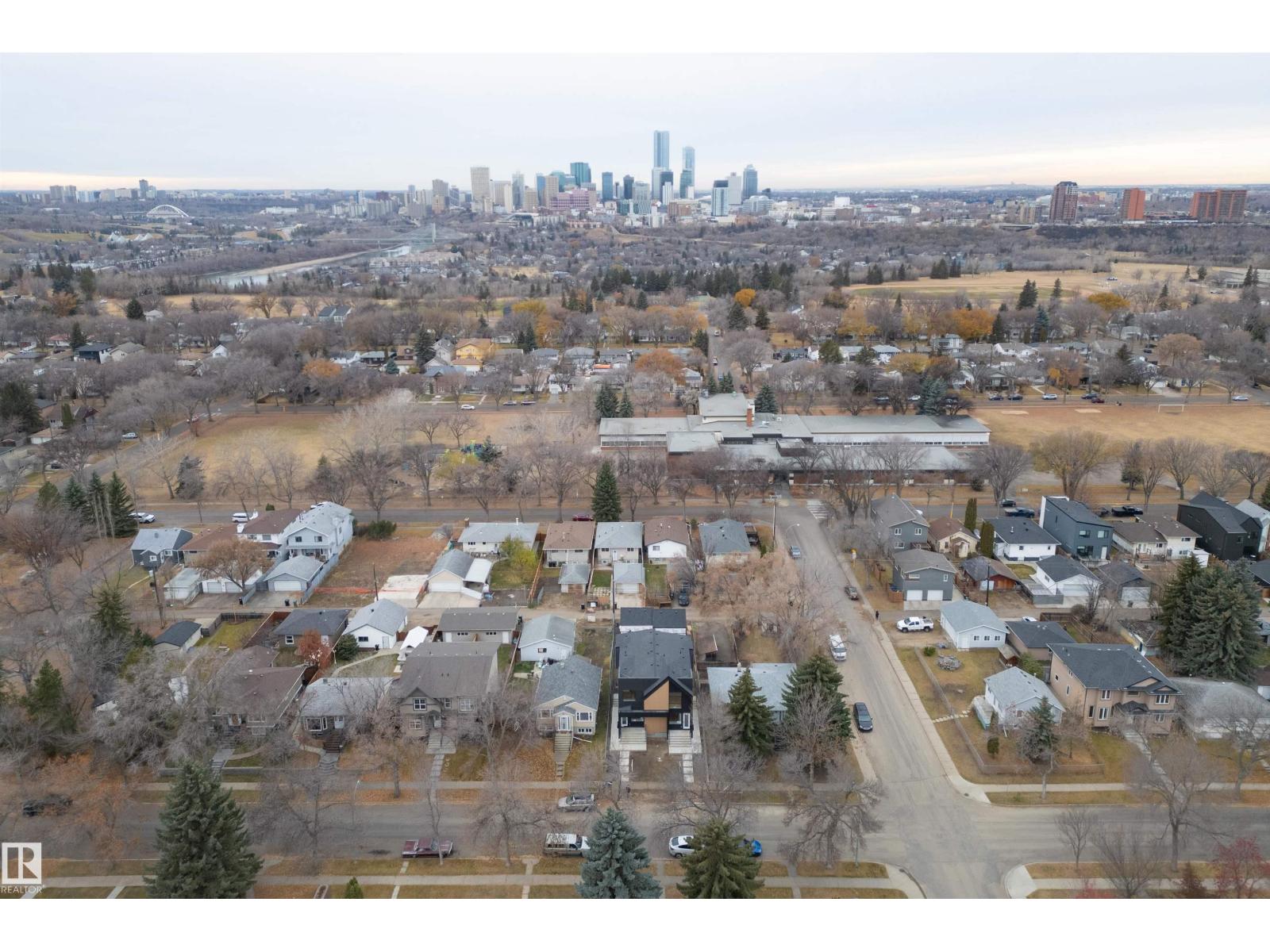 Photo 29 of 10244 80 St Nw, Edmonton AB