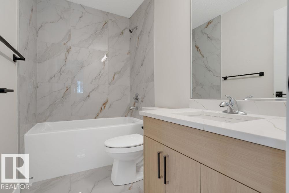 Photo 40 of 8713 149 St Nw, Edmonton AB