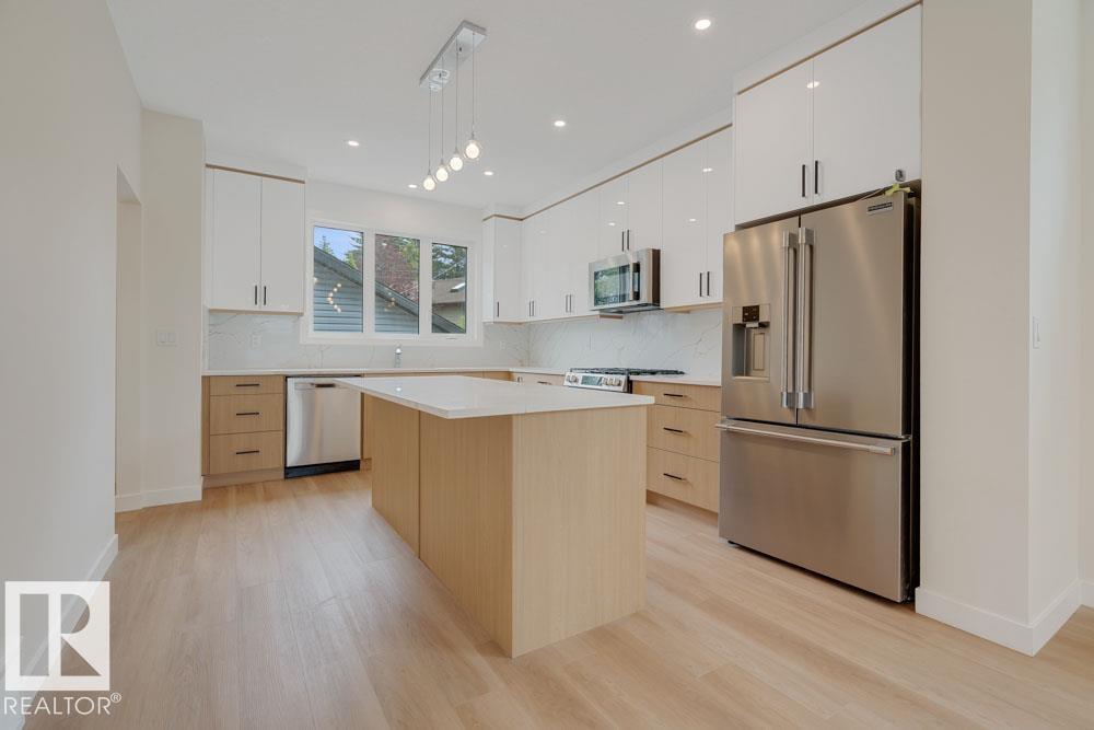 Photo 7 of 8713 149 St Nw, Edmonton AB