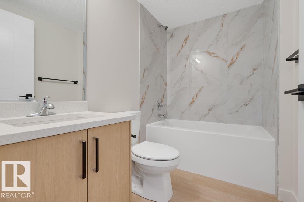 Photo 35 of 8713 149 St Nw, Edmonton AB