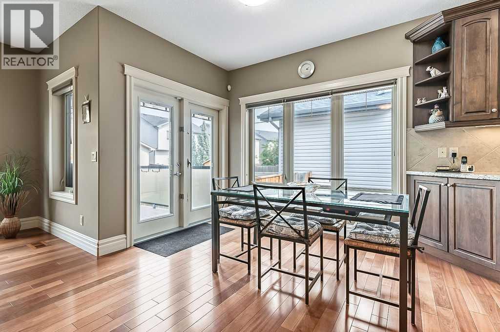 Photo 10 of 608 Montgomery Close Se, High River AB