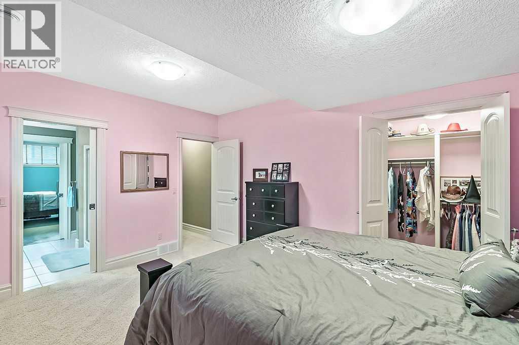 Photo 25 of 608 Montgomery Close Se, High River AB
