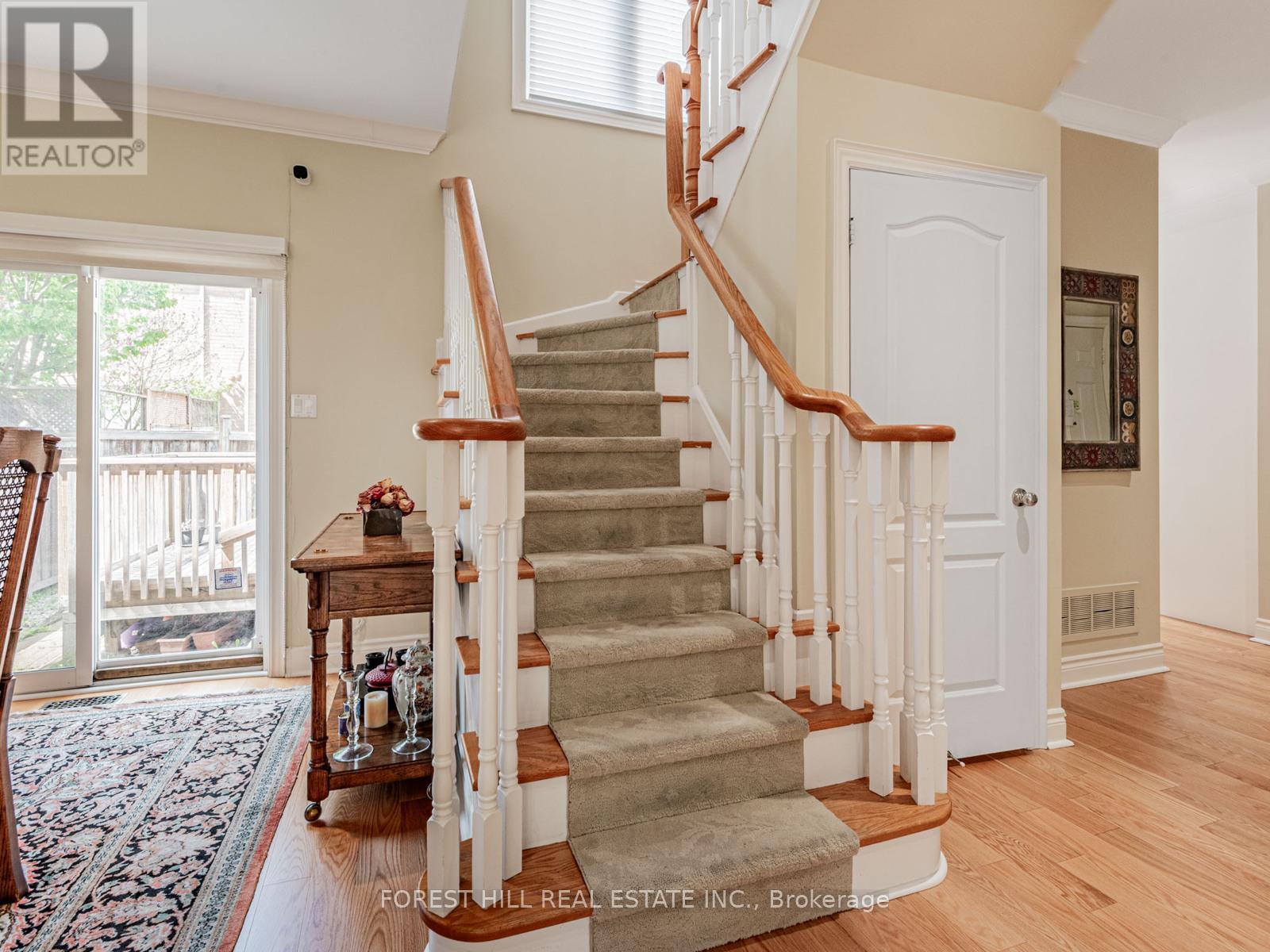 Photo 9 of 36 603 Clark Avenue, Vaughan ON