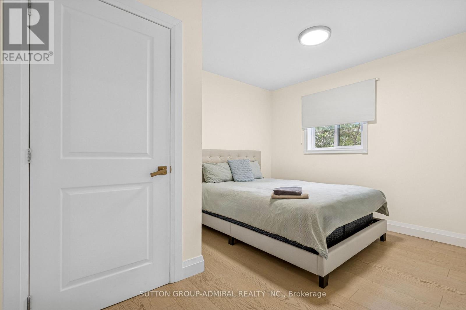 Photo 14 of 2059 Northern Avenue, Innisfil ON