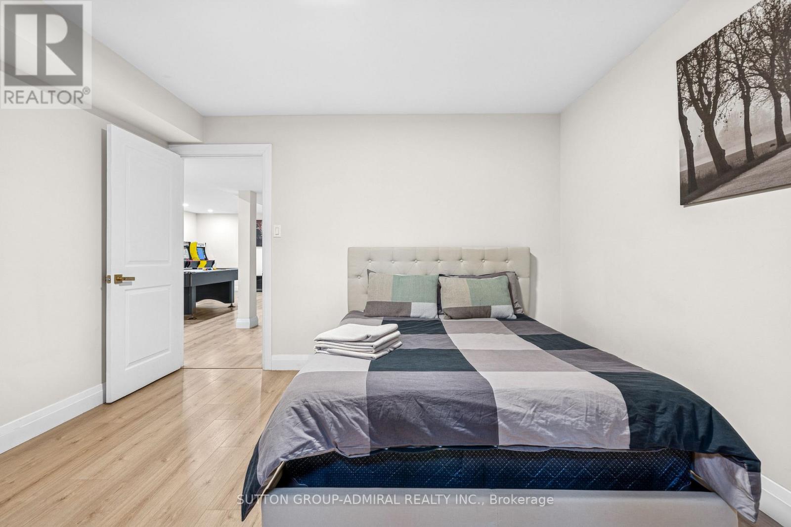 Photo 37 of 2059 Northern Avenue, Innisfil ON