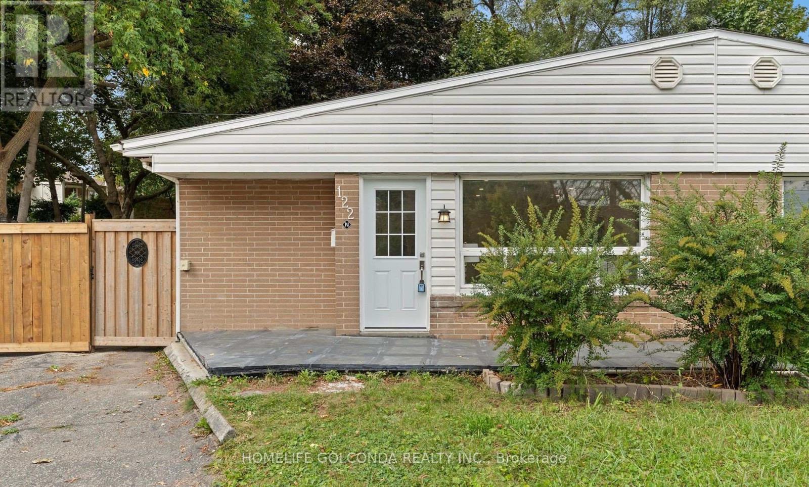 Photo 1 of Basement 122 Longford Drive, Newmarket ON