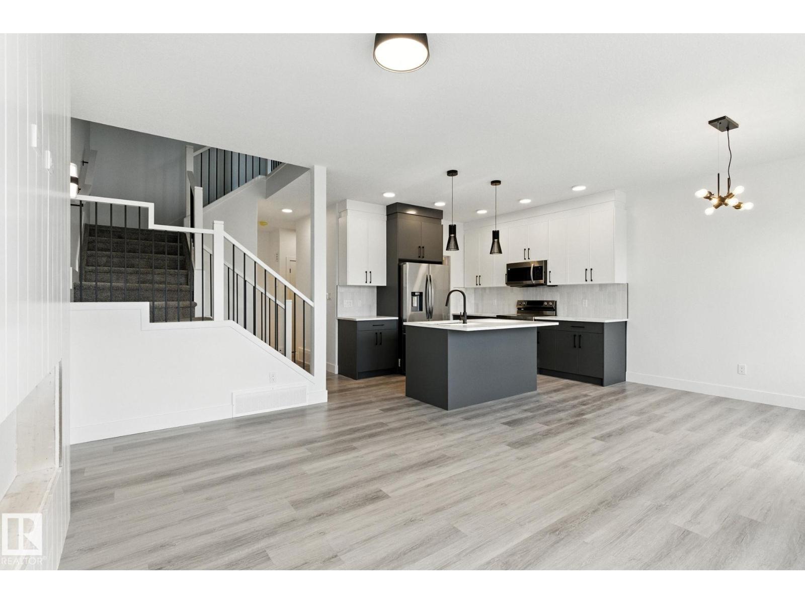 Photo 1 of 8827 181 Av Nw, Edmonton AB