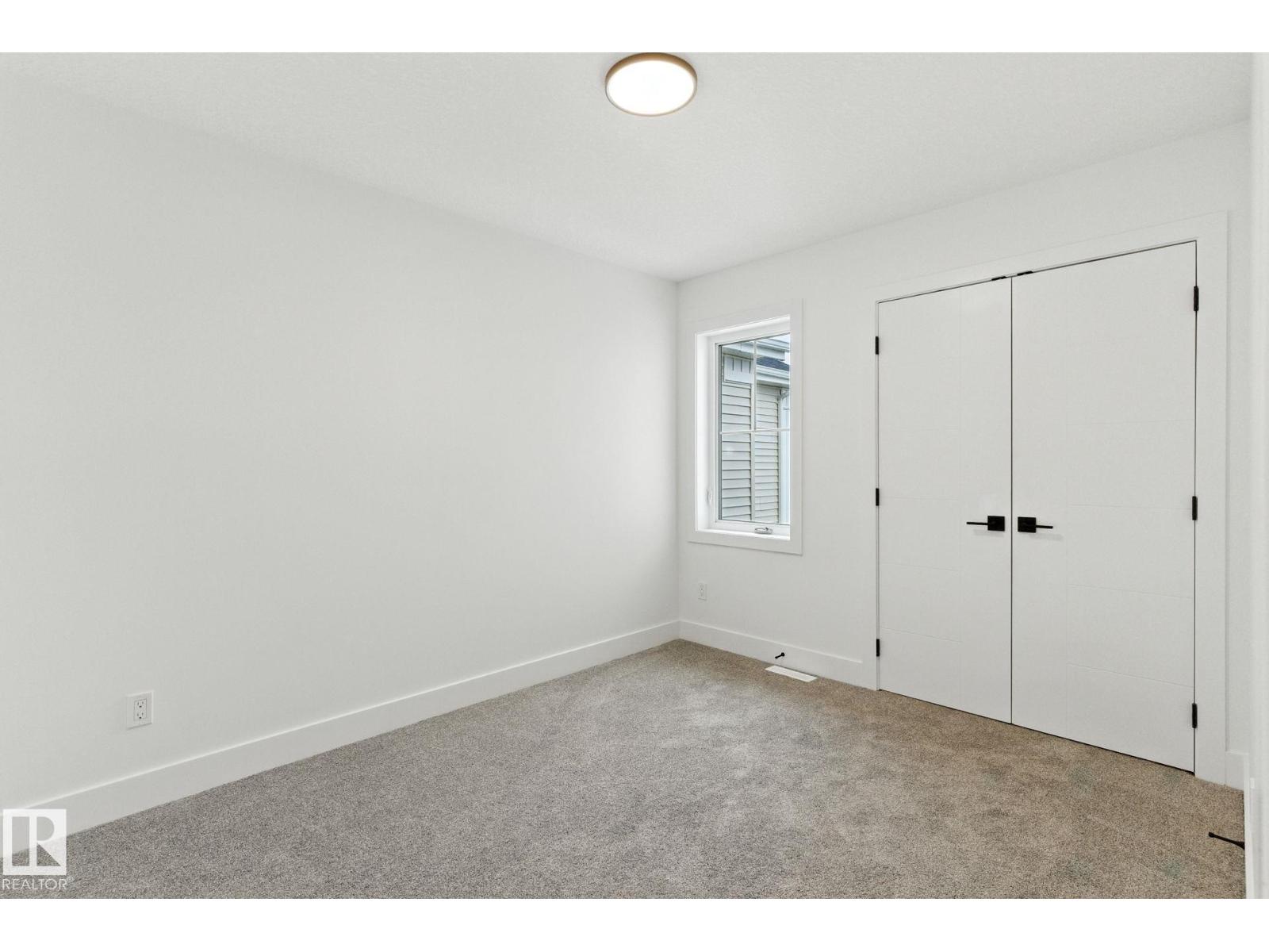 Photo 20 of 8827 181 Av Nw, Edmonton AB