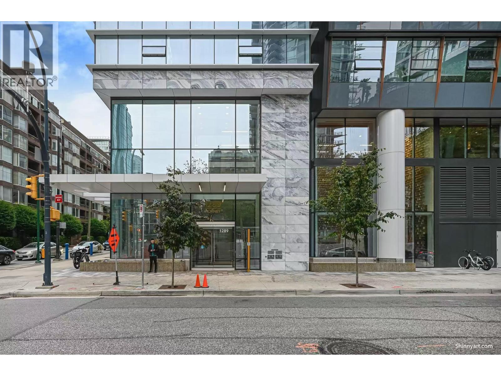 Photo 2 of 1009 1289 Hornby Street, Vancouver BC