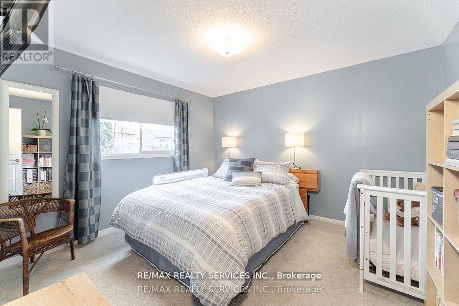 Photo 34 of 41 Christie Drive, Brampton ON