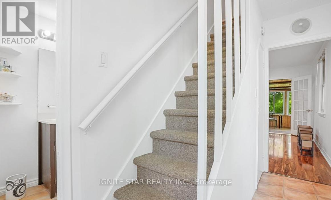 Photo 7 of 1136 Bronte Road, Oakville ON
