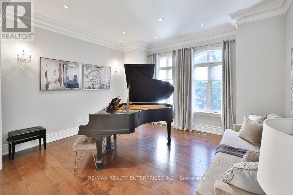 Photo 7 of 1459 Stavebank Road, Mississauga ON