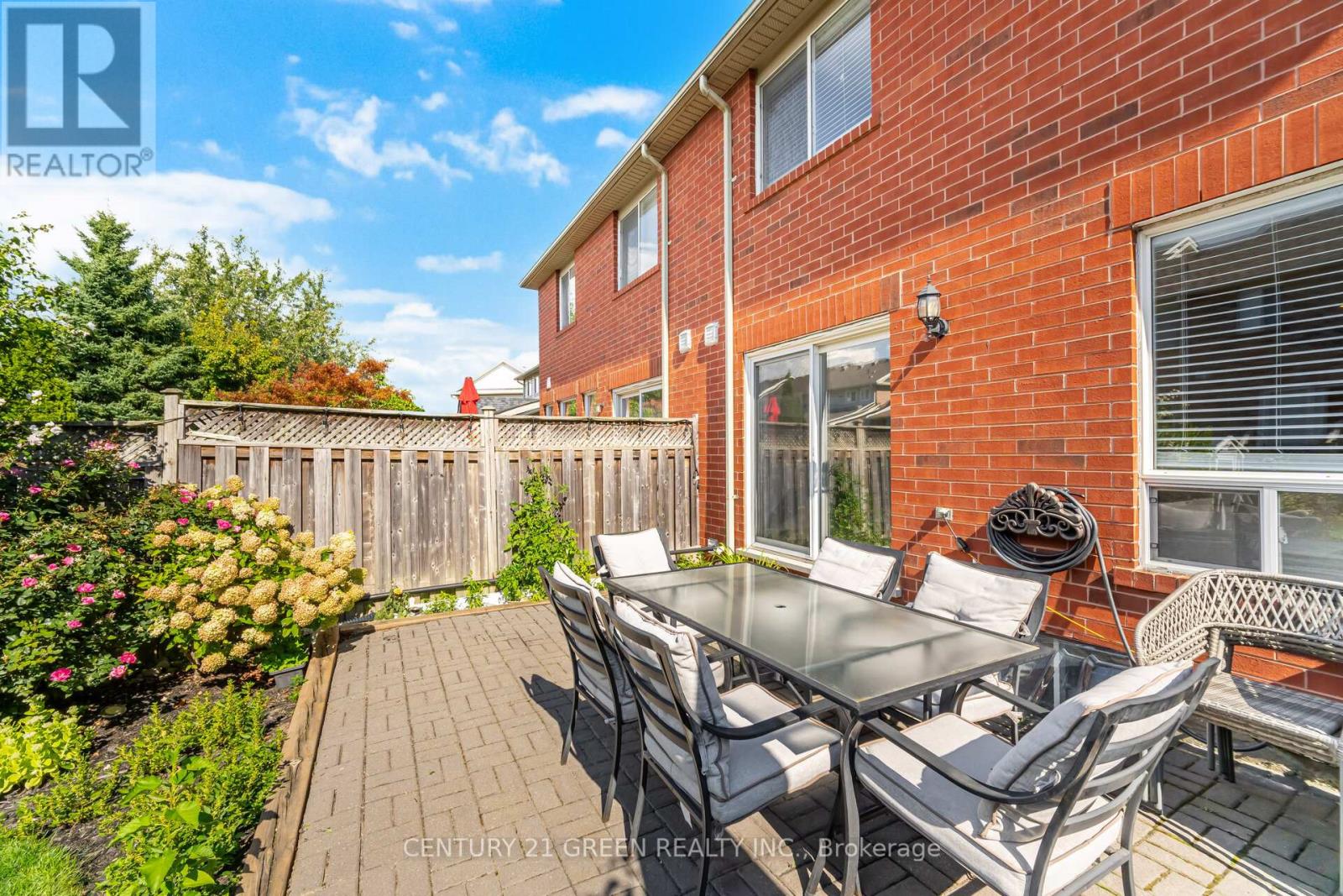 Photo 31 of 411 Baverstock Crescent, Milton ON