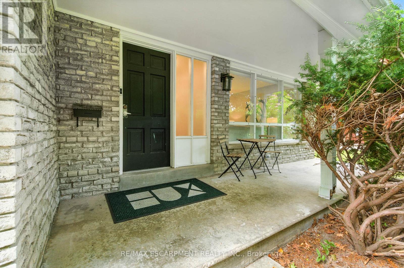 Photo 2 of 1245 Bramblewood Lane, Mississauga ON