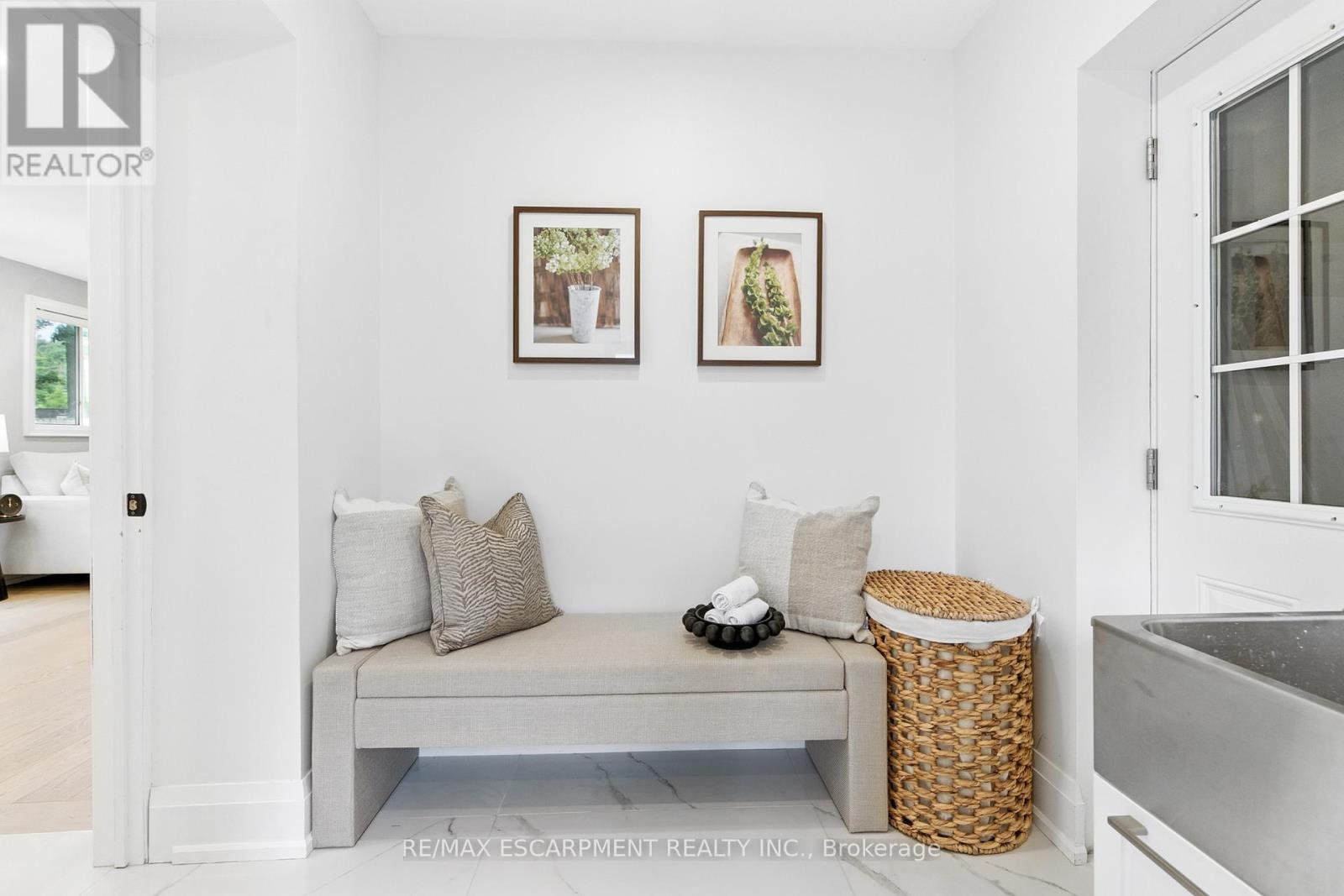 Photo 23 of 1245 Bramblewood Lane, Mississauga ON