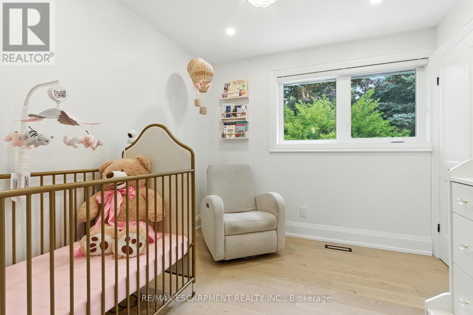 Photo 34 of 1245 Bramblewood Lane, Mississauga ON