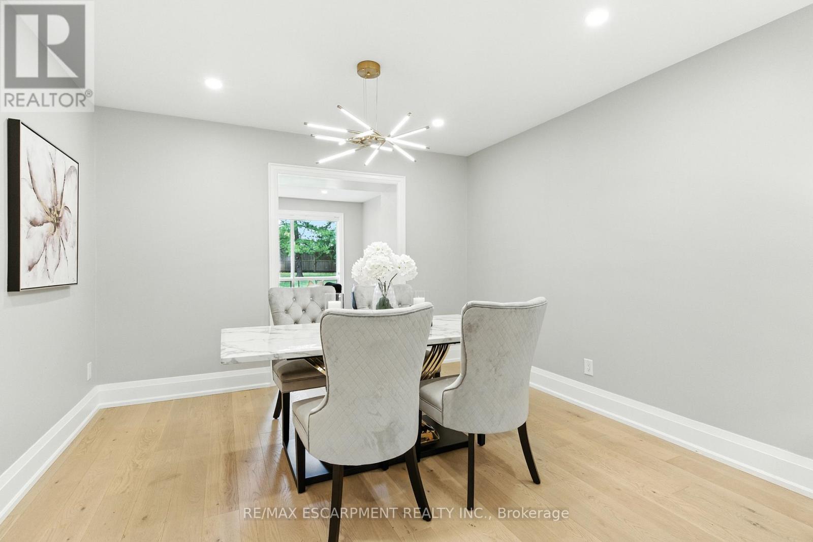 Photo 8 of 1245 Bramblewood Lane, Mississauga ON