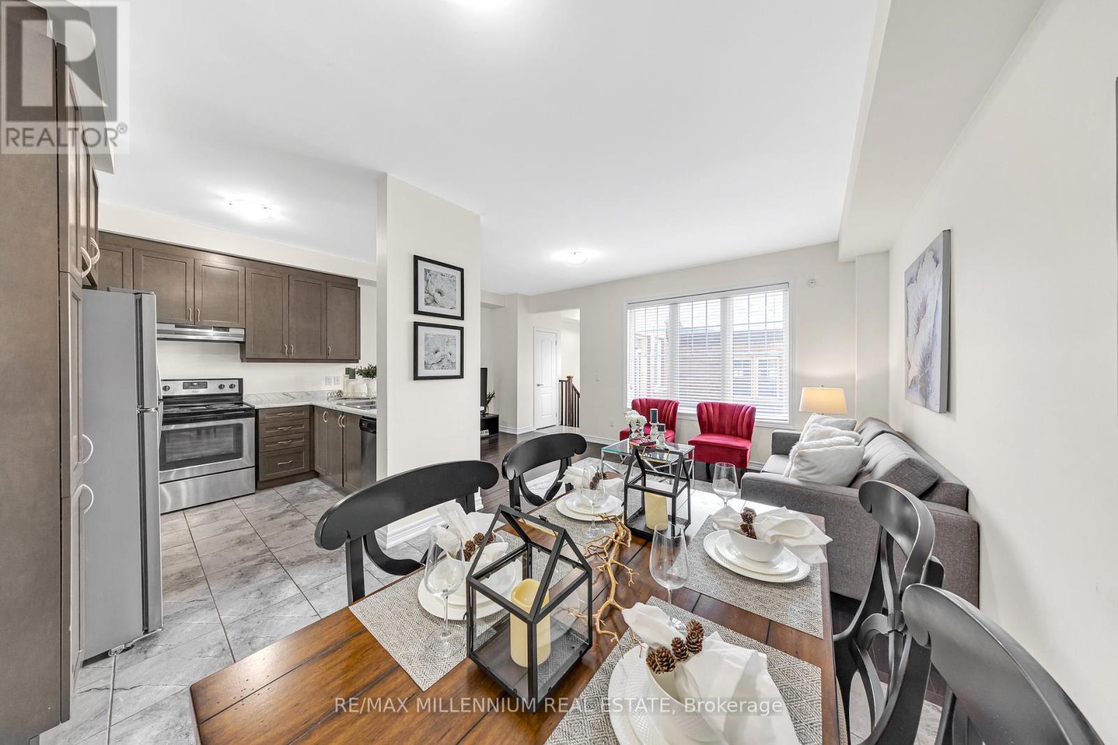 Photo 13 of 86 Saint Dennis Road, Brampton ON