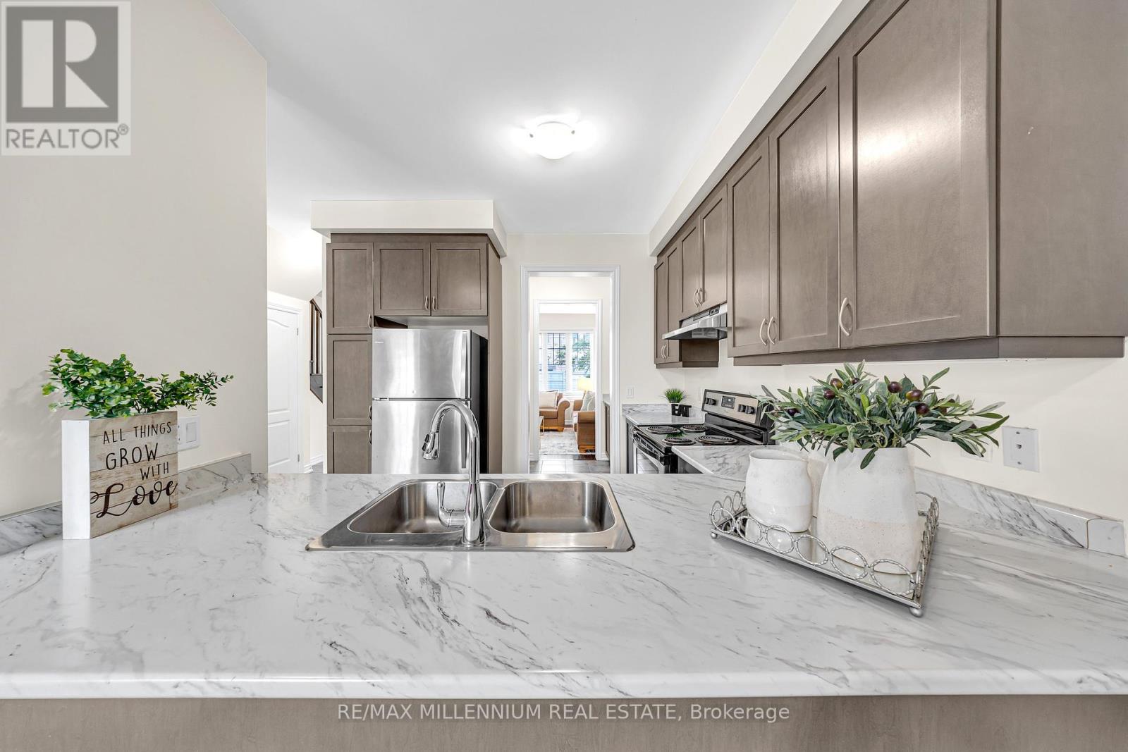 Photo 20 of 86 Saint Dennis Road, Brampton ON