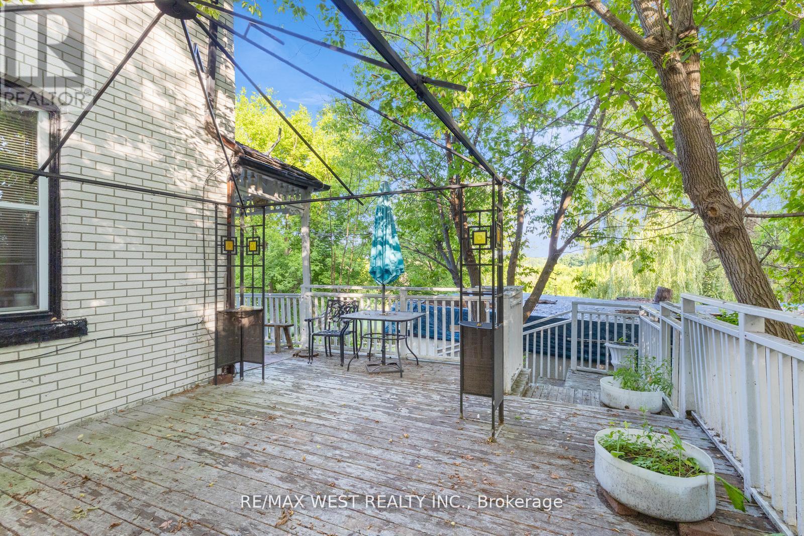 Photo 12 of 16086 Hurontario Street, Caledon ON