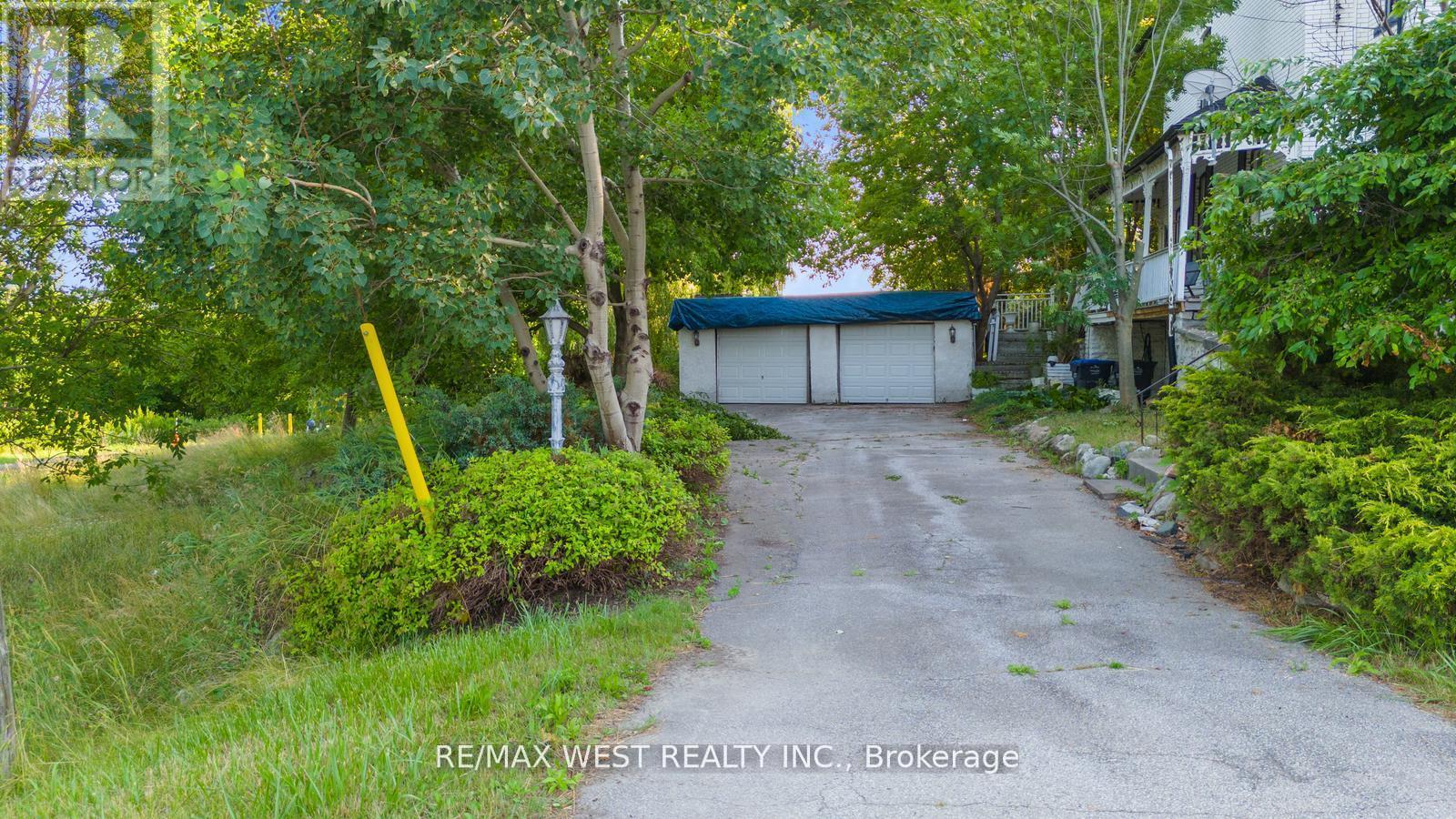 Photo 41 of 16086 Hurontario Street, Caledon ON