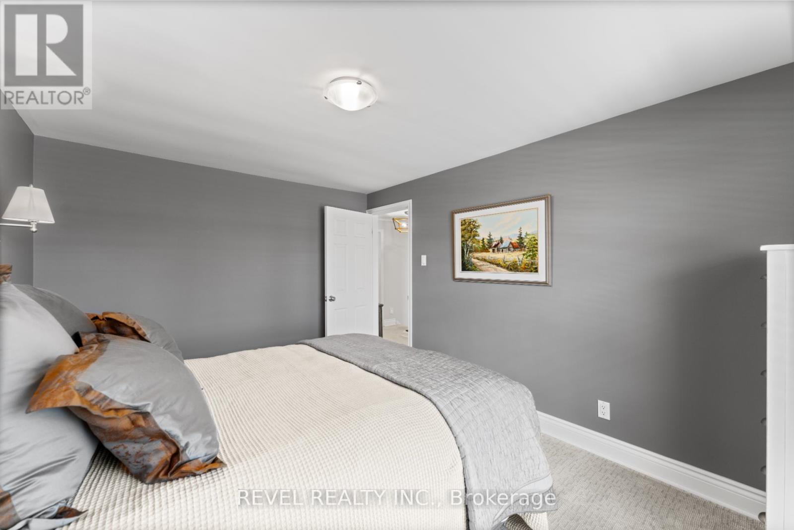 Photo 17 of 637 Thornwood Avenue, Burlington ON