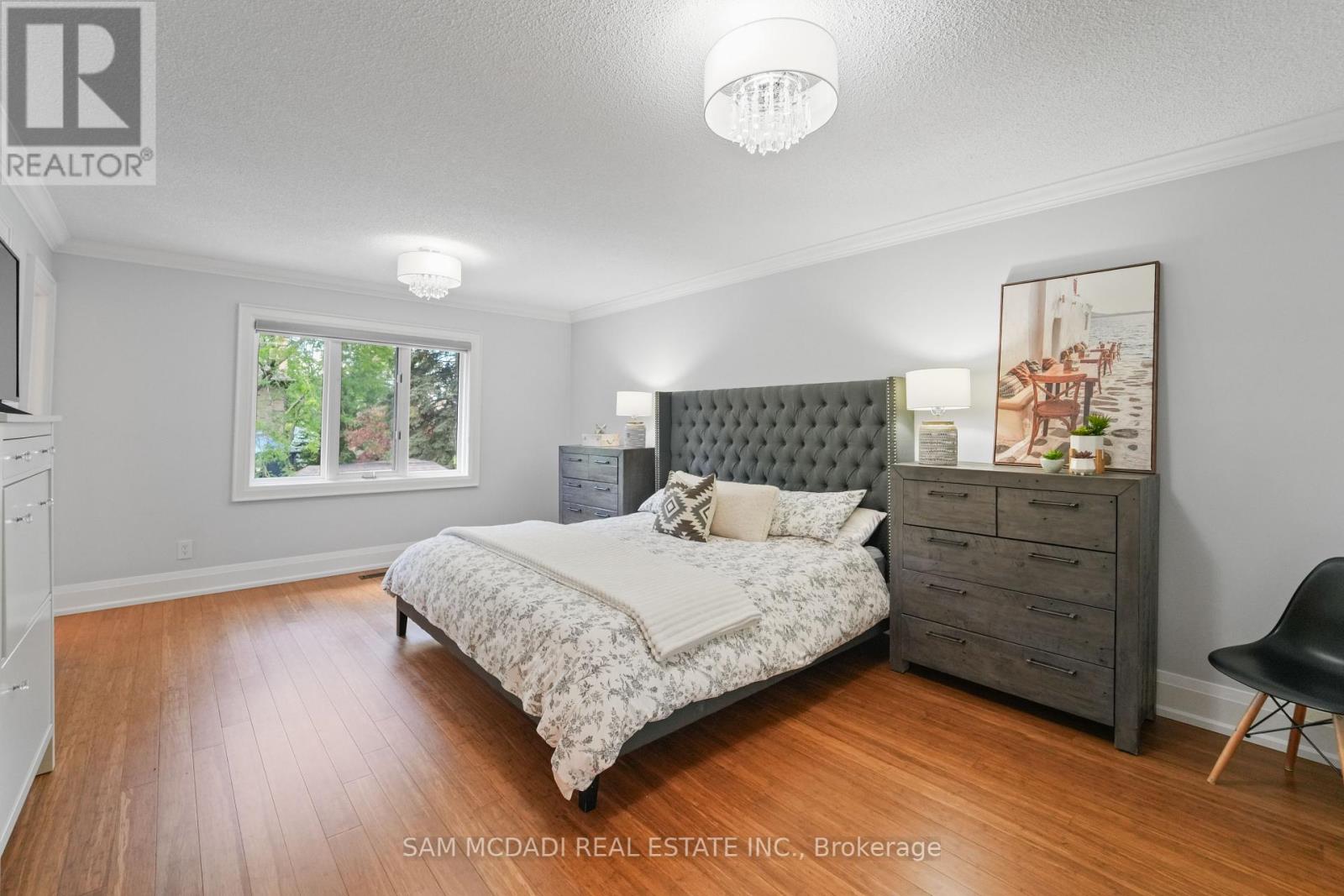Photo 21 of 1117 Fleet Street, Mississauga ON
