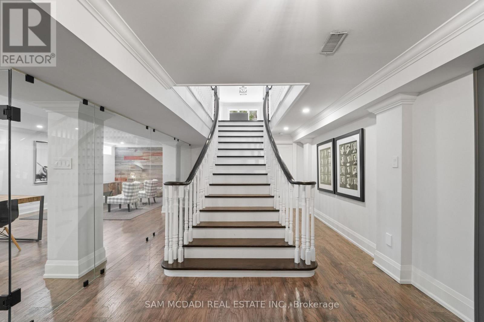 Photo 31 of 1117 Fleet Street, Mississauga ON