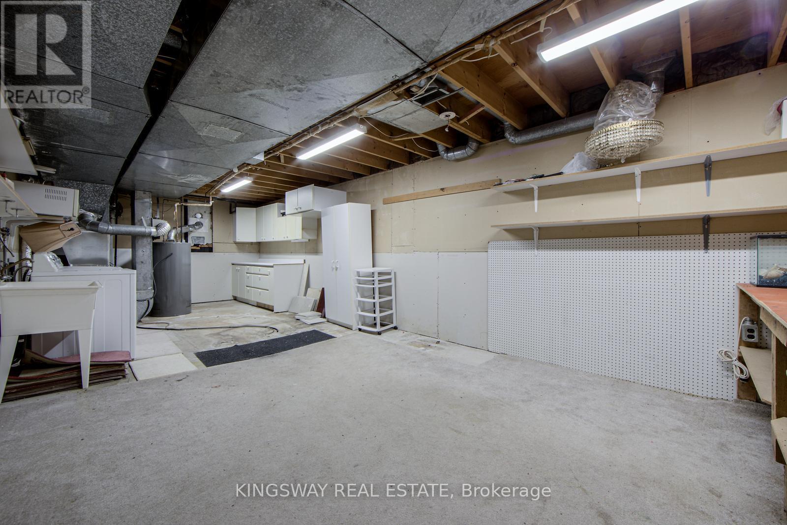 Photo 27 of 1368 Bunsden Avenue, Mississauga ON