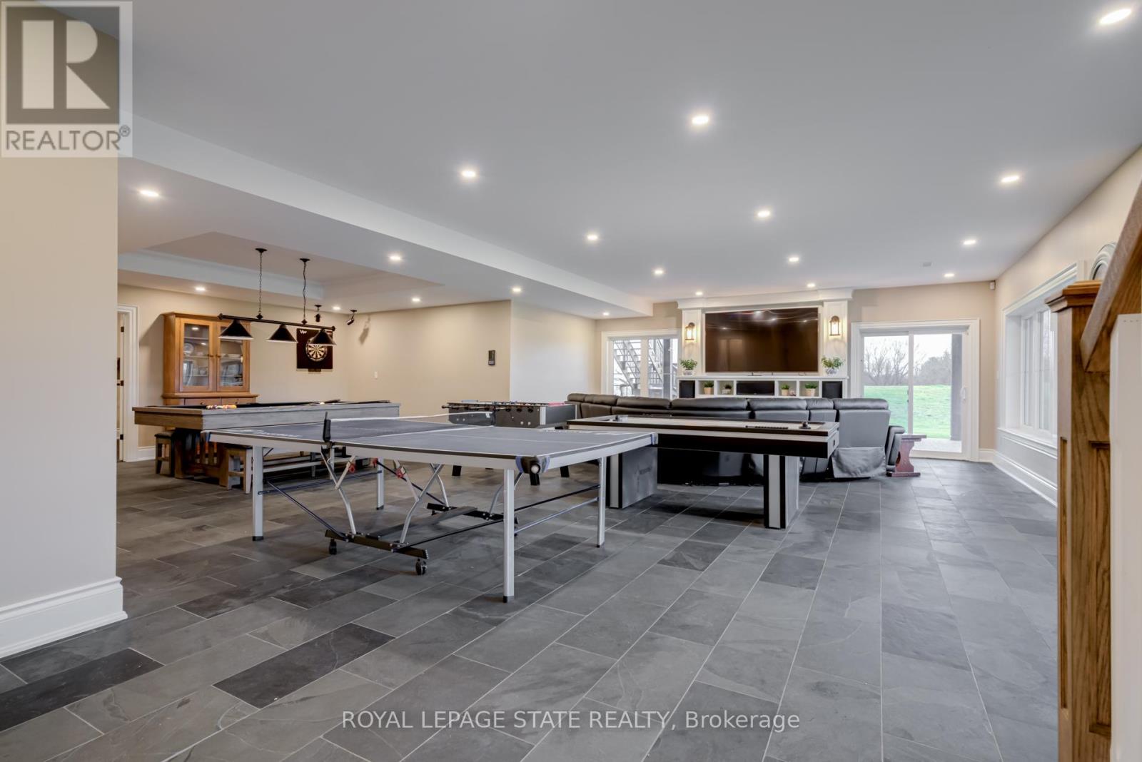 Photo 28 of 1041 Concession 8 Rr 3 W, Hamilton ON
