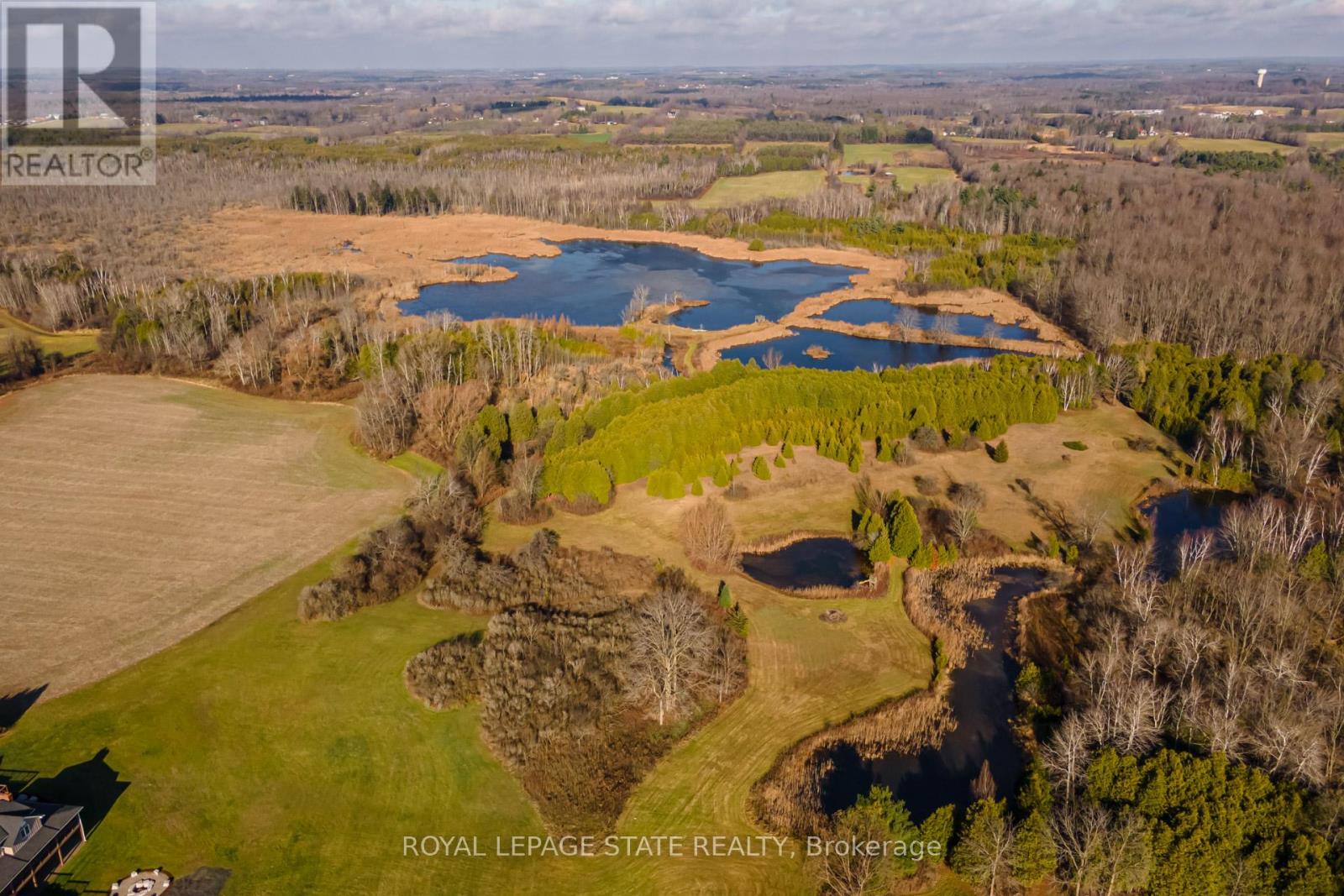 Photo 3 of 1041 Concession 8 Rr 3 W, Hamilton ON