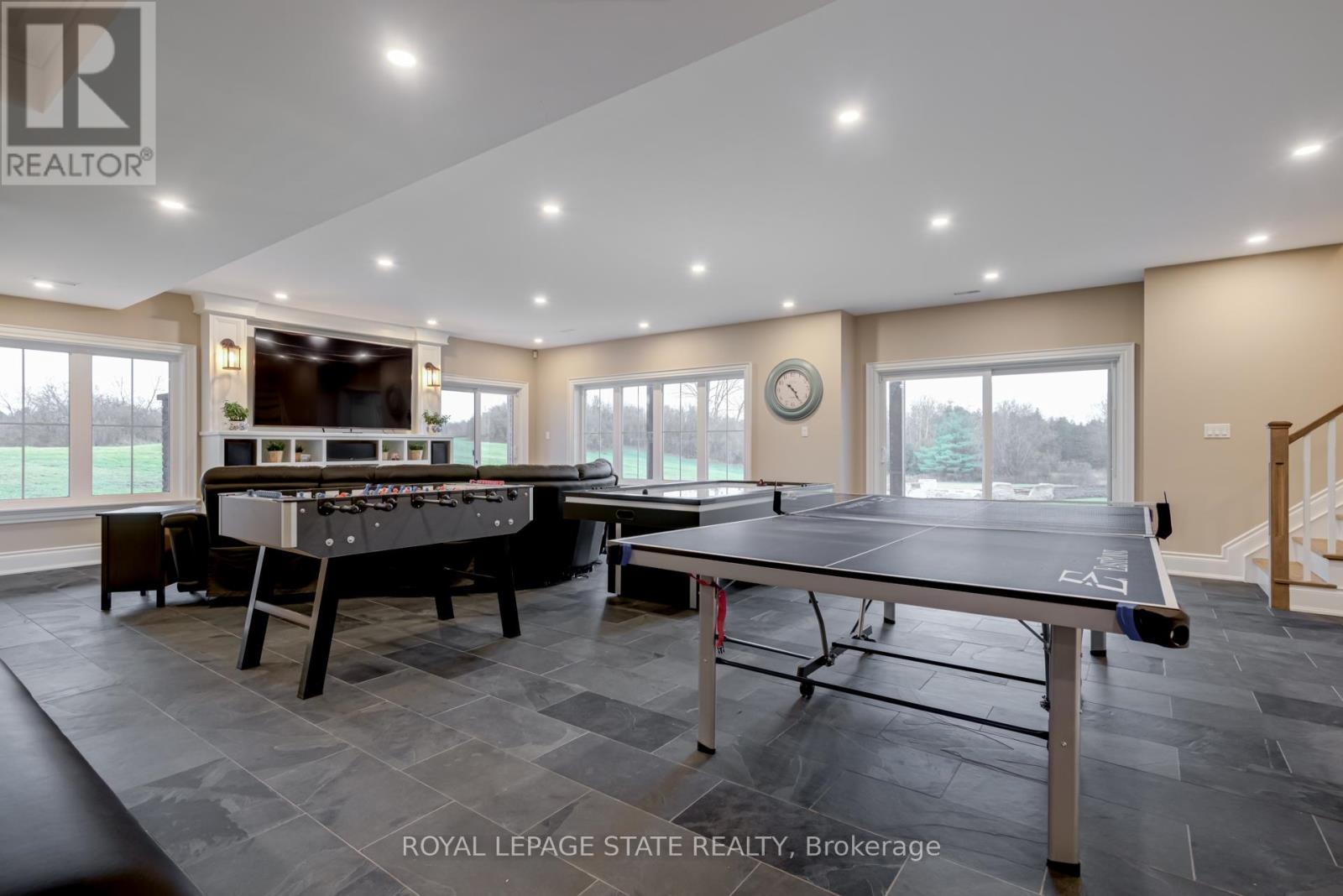 Photo 31 of 1041 Concession 8 Rr 3 W, Hamilton ON