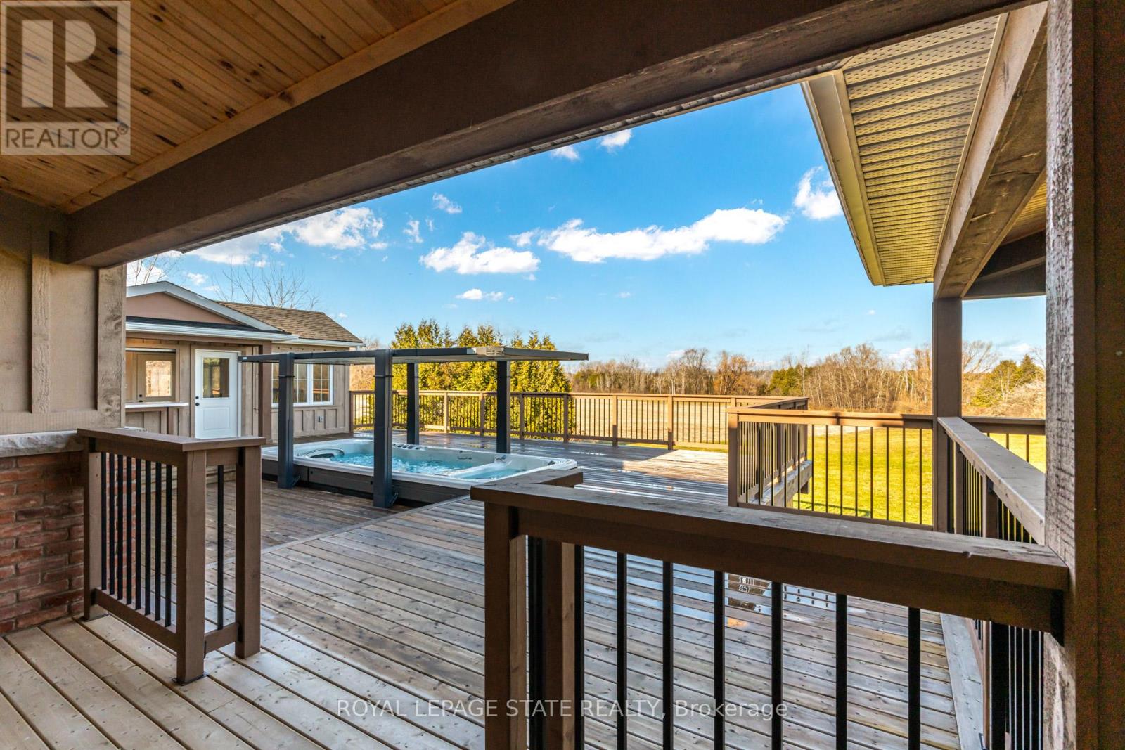 Photo 41 of 1041 Concession 8 Rr 3 W, Hamilton ON