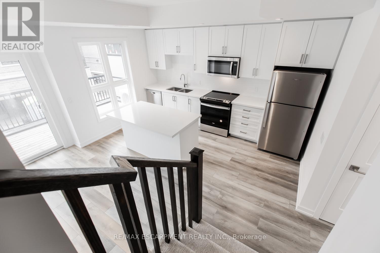 Photo 18 of 16 70 Kenesky Drive, Hamilton ON