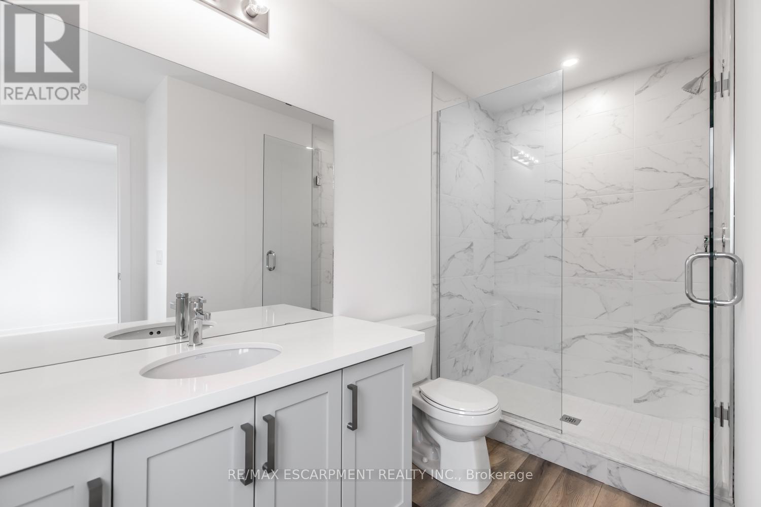 Photo 25 of 16 70 Kenesky Drive, Hamilton ON