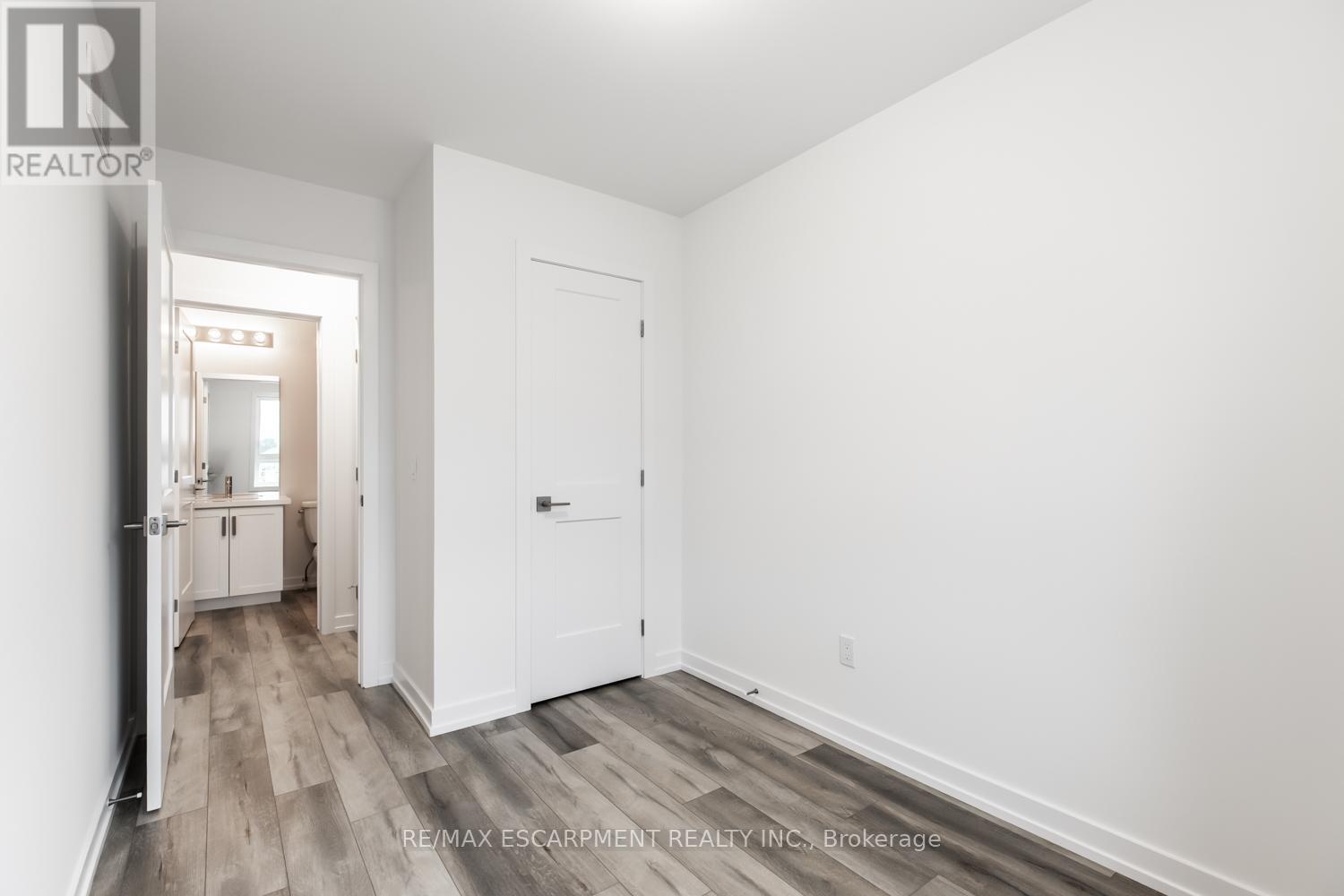 Photo 29 of 16 70 Kenesky Drive, Hamilton ON