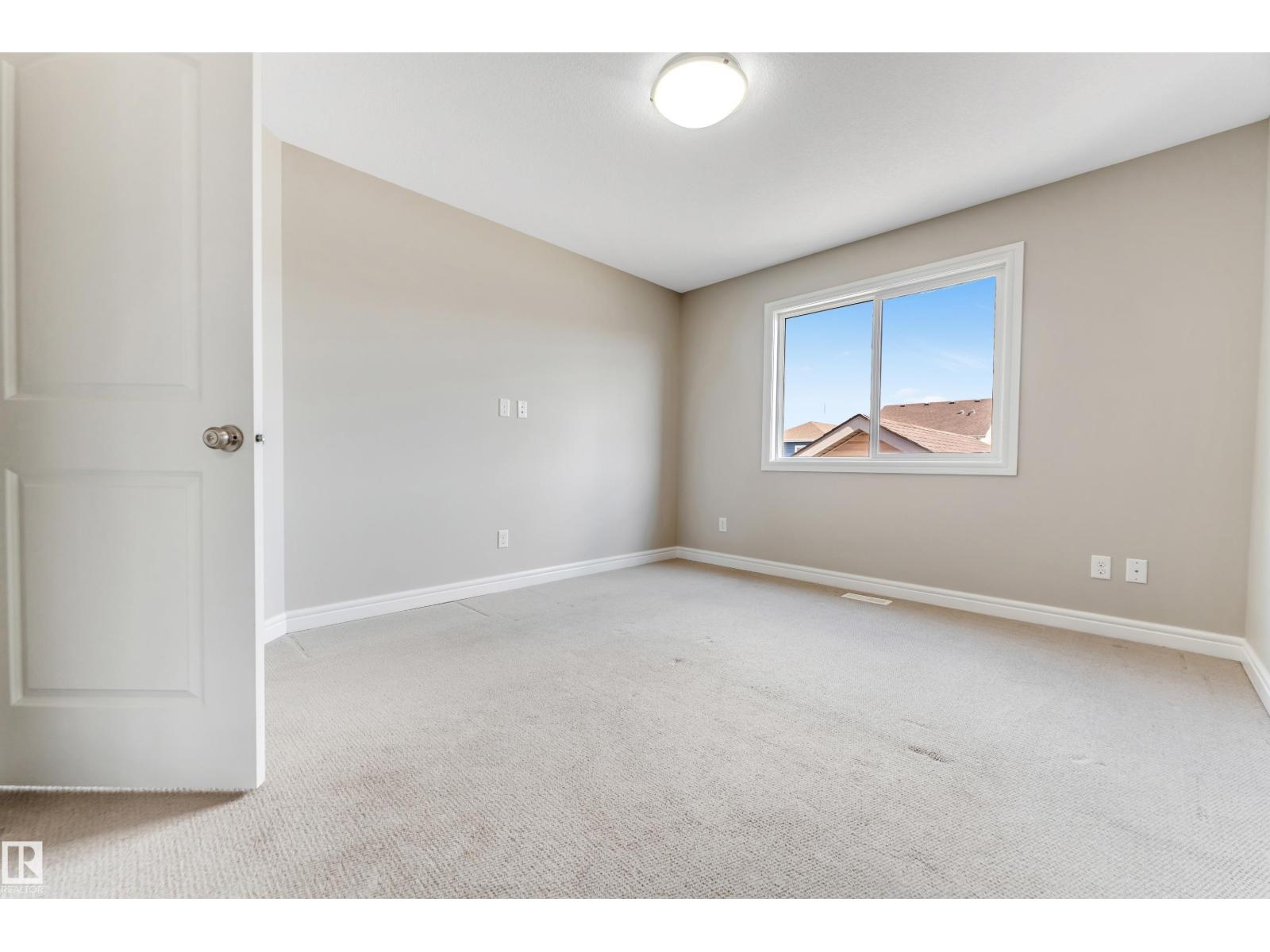 Photo 16 of 2627 12 St Nw, Edmonton AB
