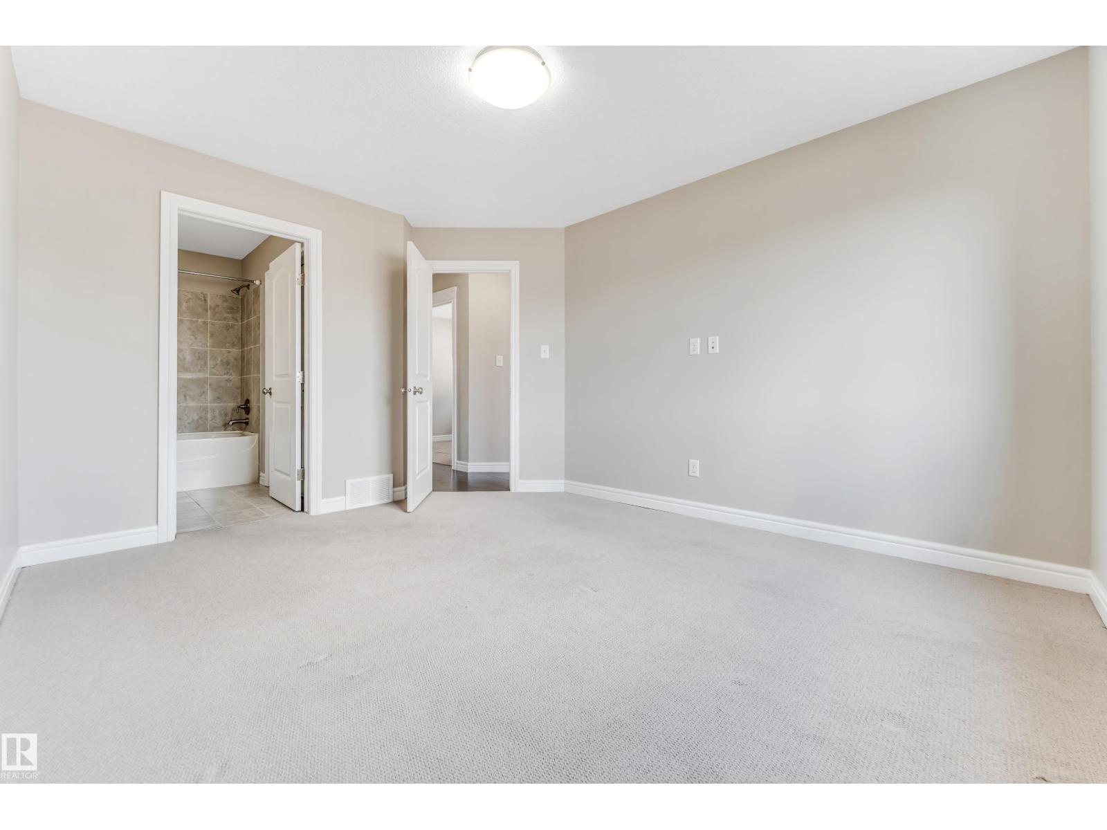 Photo 15 of 2627 12 St Nw, Edmonton AB
