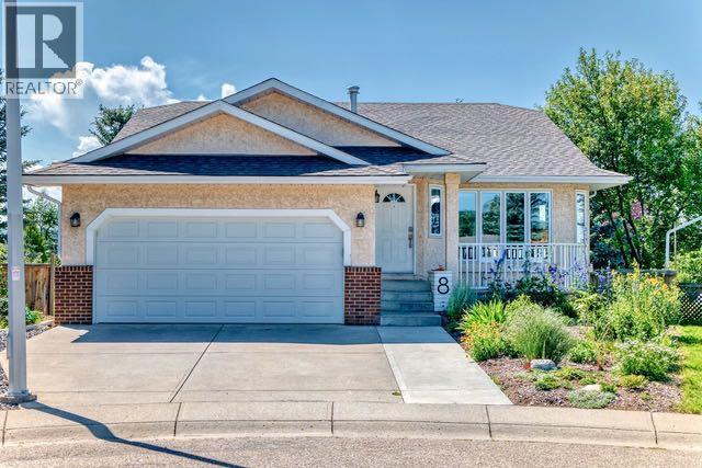 Photo 1 of 8 West Park Place, Cochrane AB