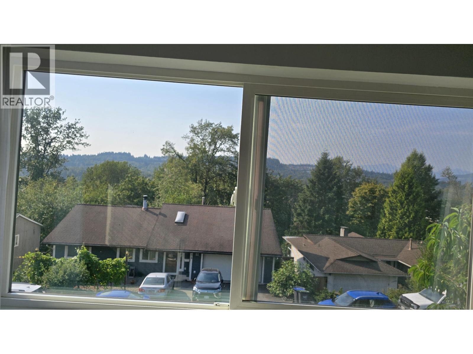 Photo 8 of 1479 Elinor Crescent, Port Coquitlam BC