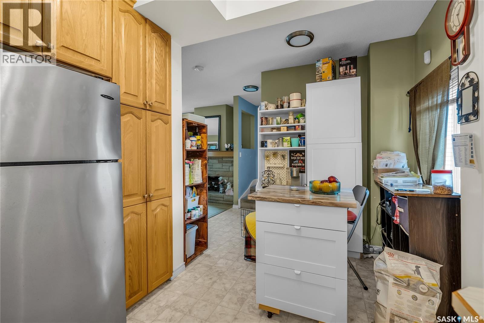 Photo 11 of 1121 B Avenue N, Saskatoon SK