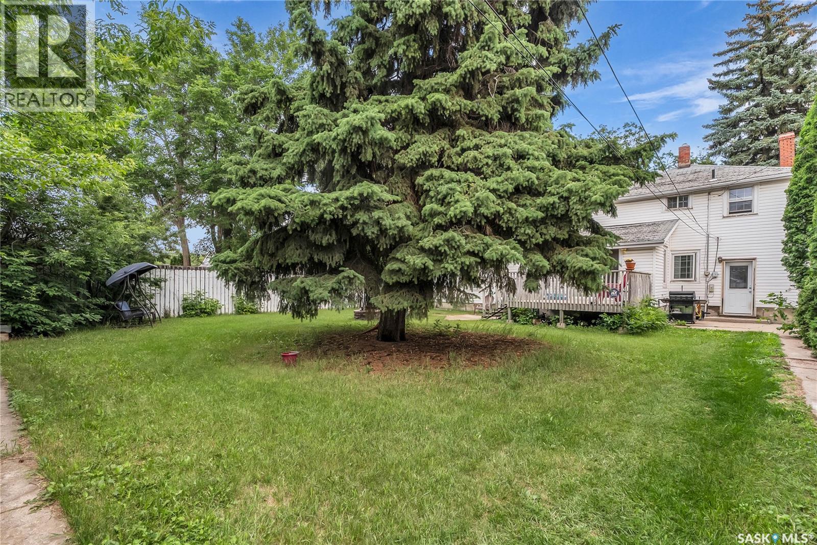 Photo 43 of 1121 B Avenue N, Saskatoon SK