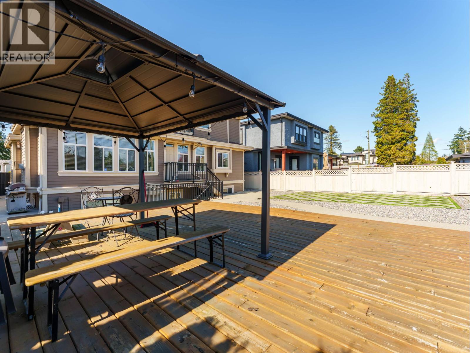 8588 ARMSTRONG AVENUE, Burnaby