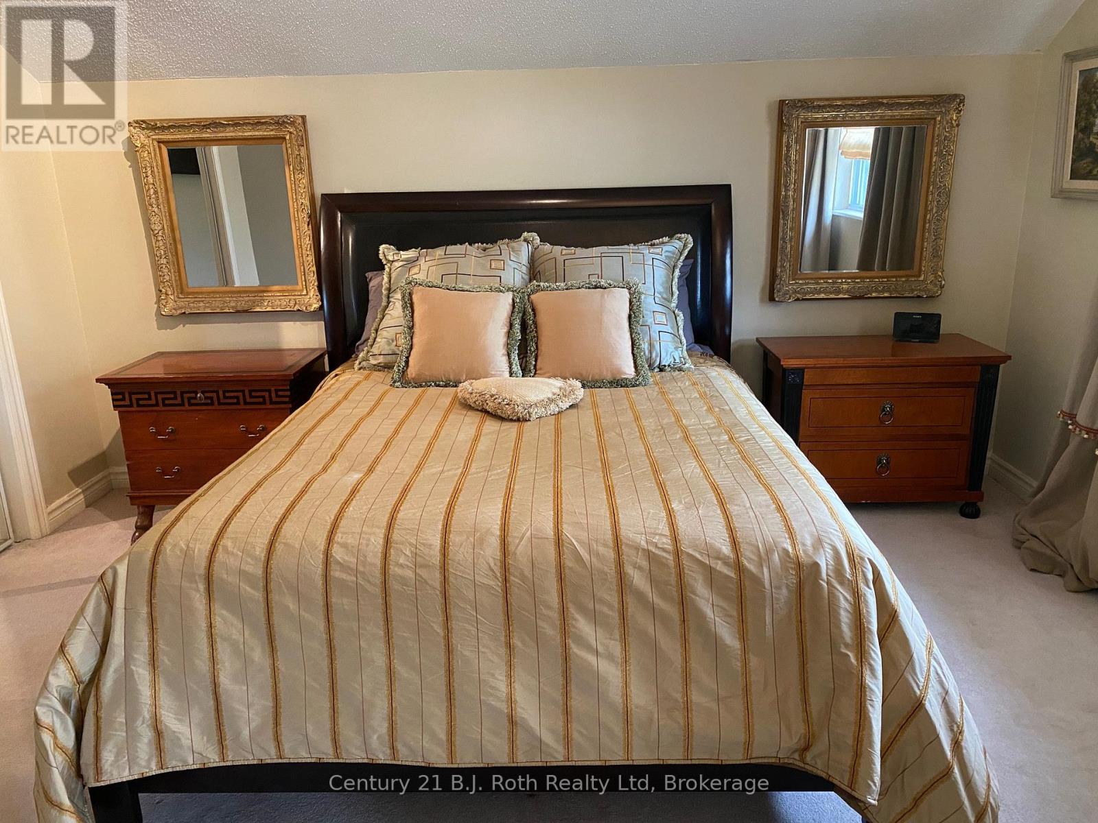 Photo 17 of 20 Grant Avenue, Tiny ON