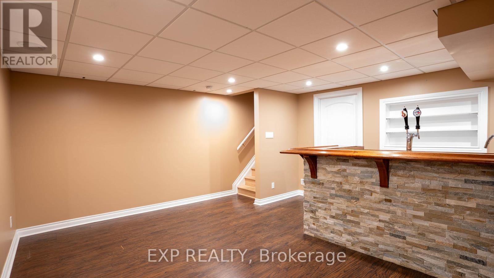 Photo 20 of 516 Silvertip Lane, Ottawa ON