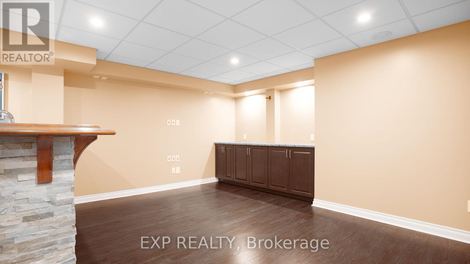 Photo 21 of 516 Silvertip Lane, Ottawa ON