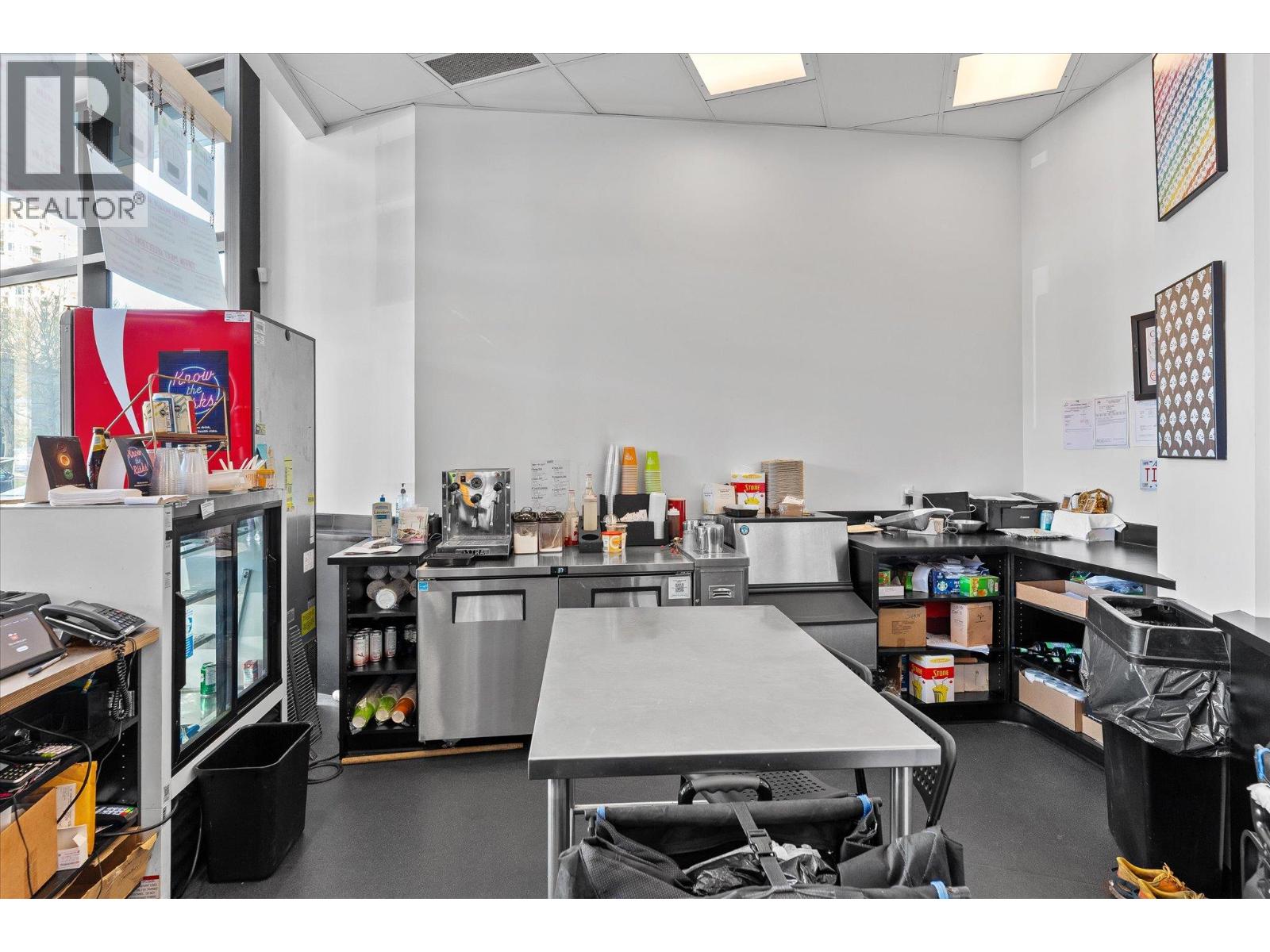  1193 Sunset Drive, Kelowna